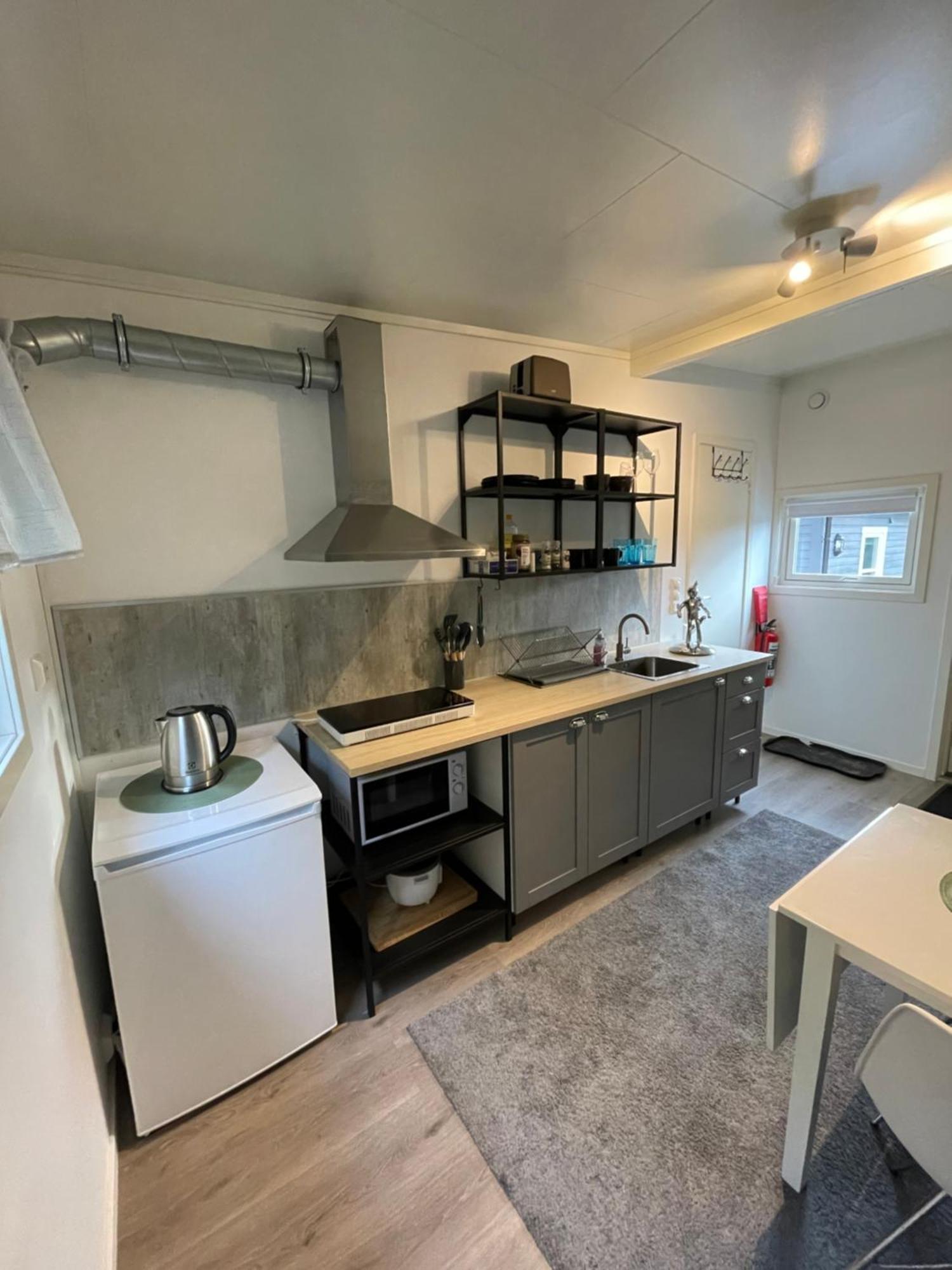 Small Cozy Apartment Tromso Luaran gambar